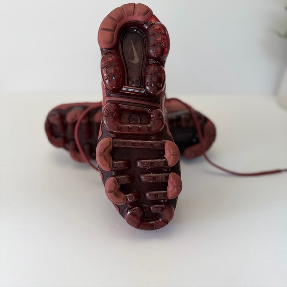 Nike VaporMax Plus Sneakers - Burgundy/Maroon Size 7.5 women’s - Picture 5 of 8